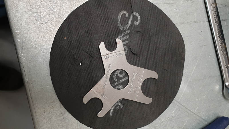 Fluid transfer pump skid constructed with Swagelok® tubing and valve assemblies